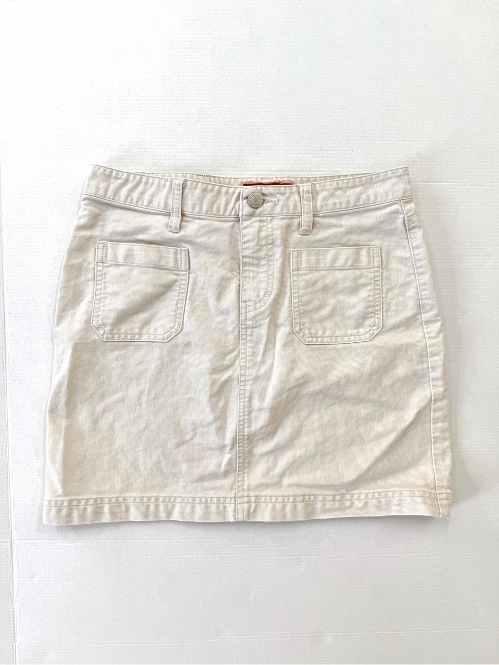 Vintage UNIONBAY Cream Denim Mini Skirt Front Patch Pockets — Minimalist Y2K